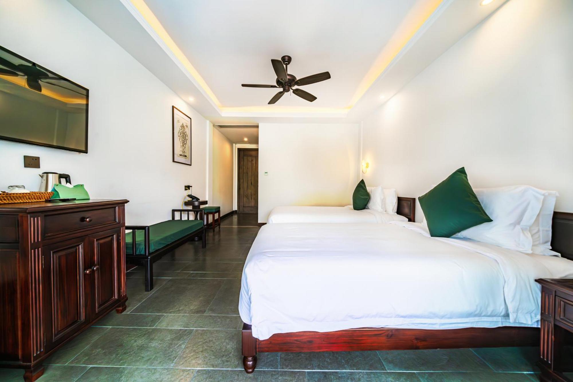 Manyo Hotel And Resort Luang Prabang Exterior photo